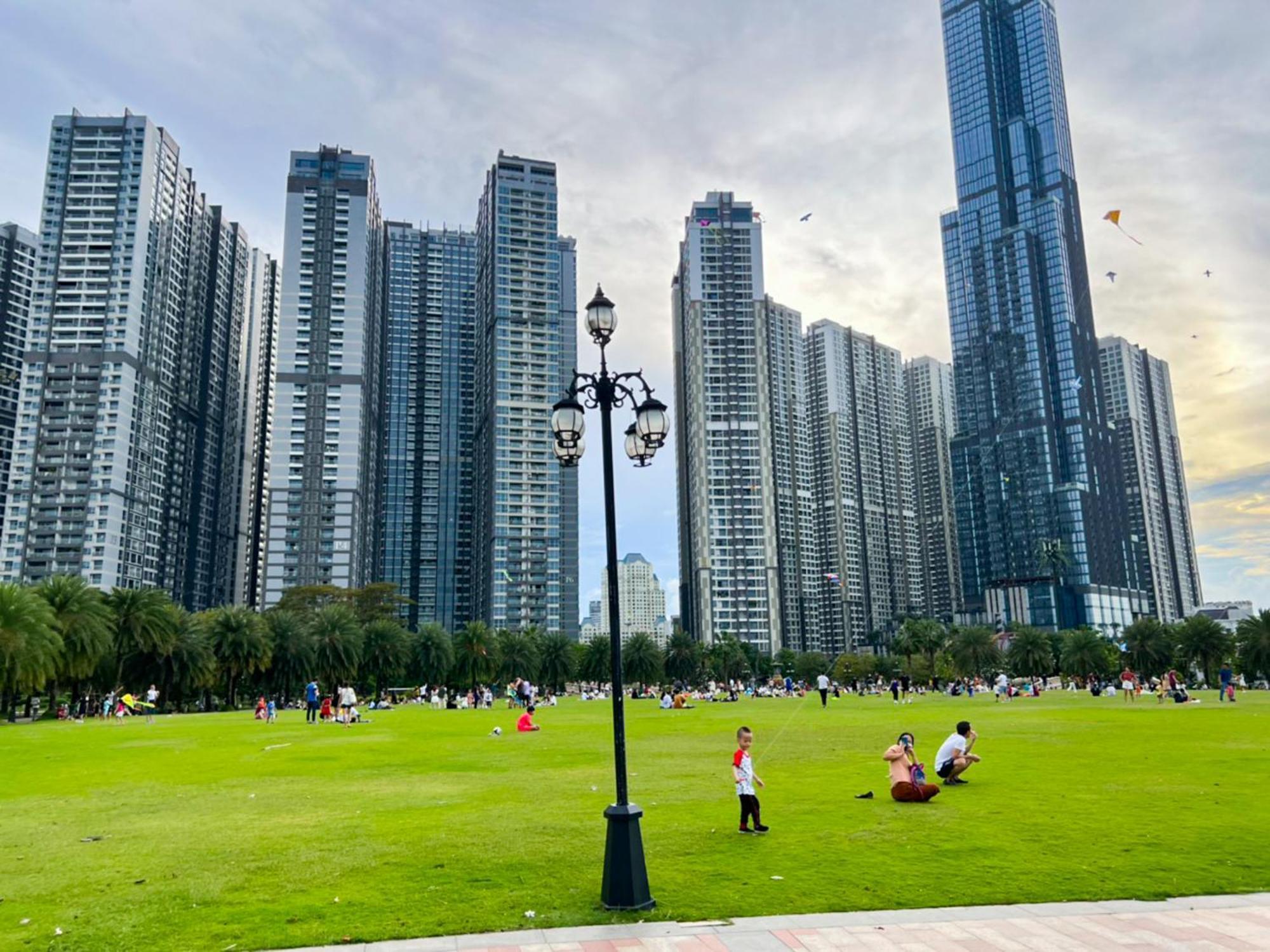 مدينة هوشي منه Sky Park Apartment - Vinhomes Central Park المظهر الخارجي الصورة